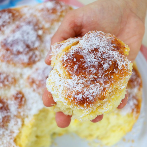 Pão Rosca com Leite Condensado e Coco Pronto em 2 Horas