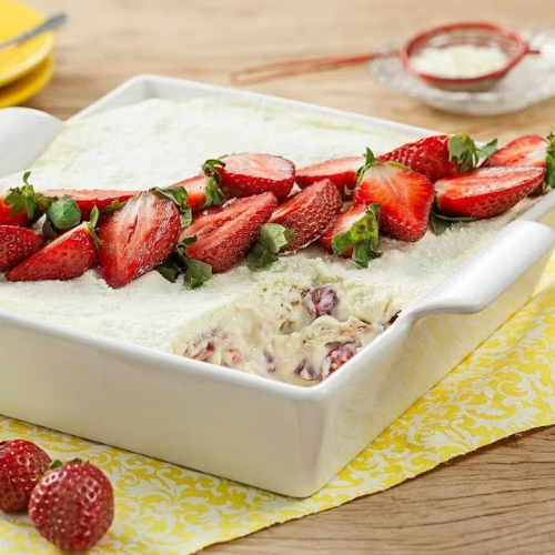 Pavê de Leite Ninho com Morango Cremoso em 1 Hora com Nestlé