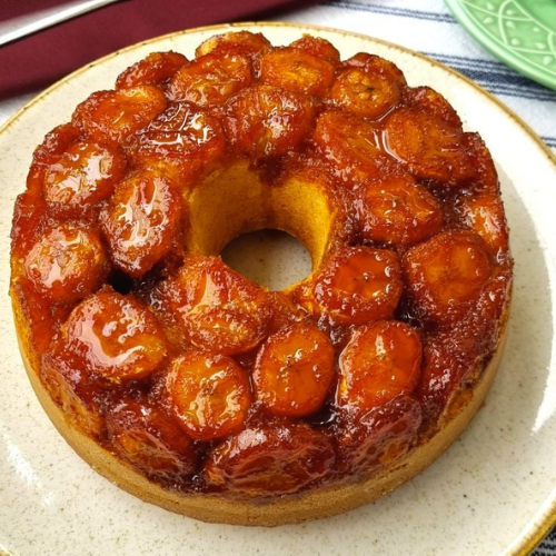 Bolo de Banana Fofinho em 30 Minutos – Receita com Piracanjuba e Nestlé
