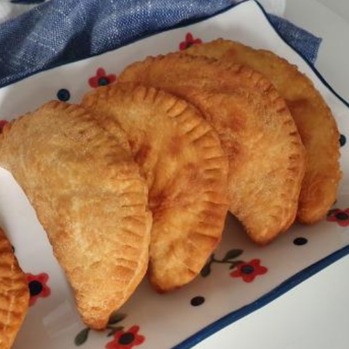 Massa de Pastel Crocante com 3 Ingredientes em 20 Minutos com Nestlé