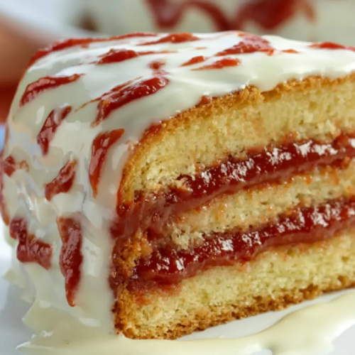 Bolo de Leite com Creme e Goiabada em 50 Minutos com Nestlé