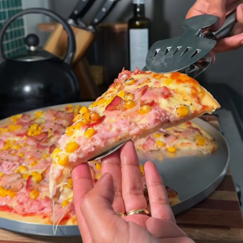 Pizza de Massa de Liquidificador Fácil em 40 Minutos com Nestlé